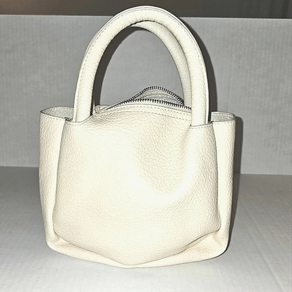 Crossi NY Vegan Leather Mini pebble crossbody/handbag